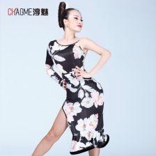 傣族女成人连衣裙视频,探寻传统女成人连衣裙的韵味与魅力